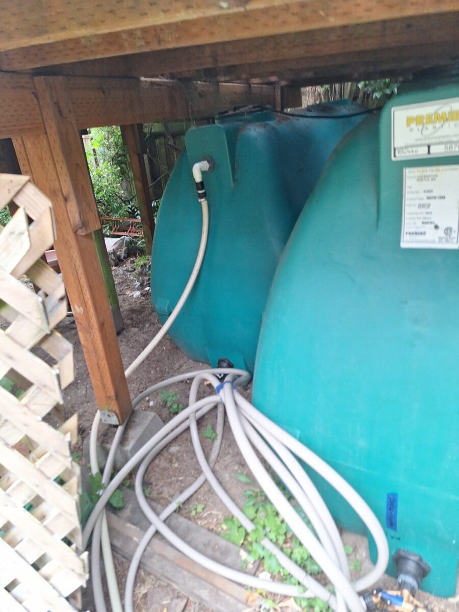 Hydraulic pressure tank